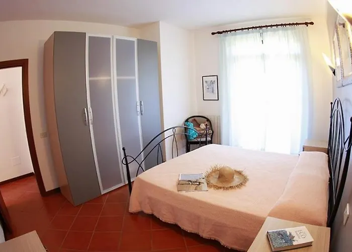 Apartmán House And Apts. In 23632 *